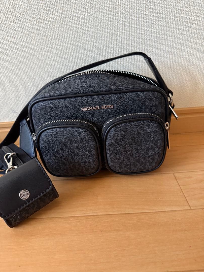 マイケルコース ショルダーバッグ