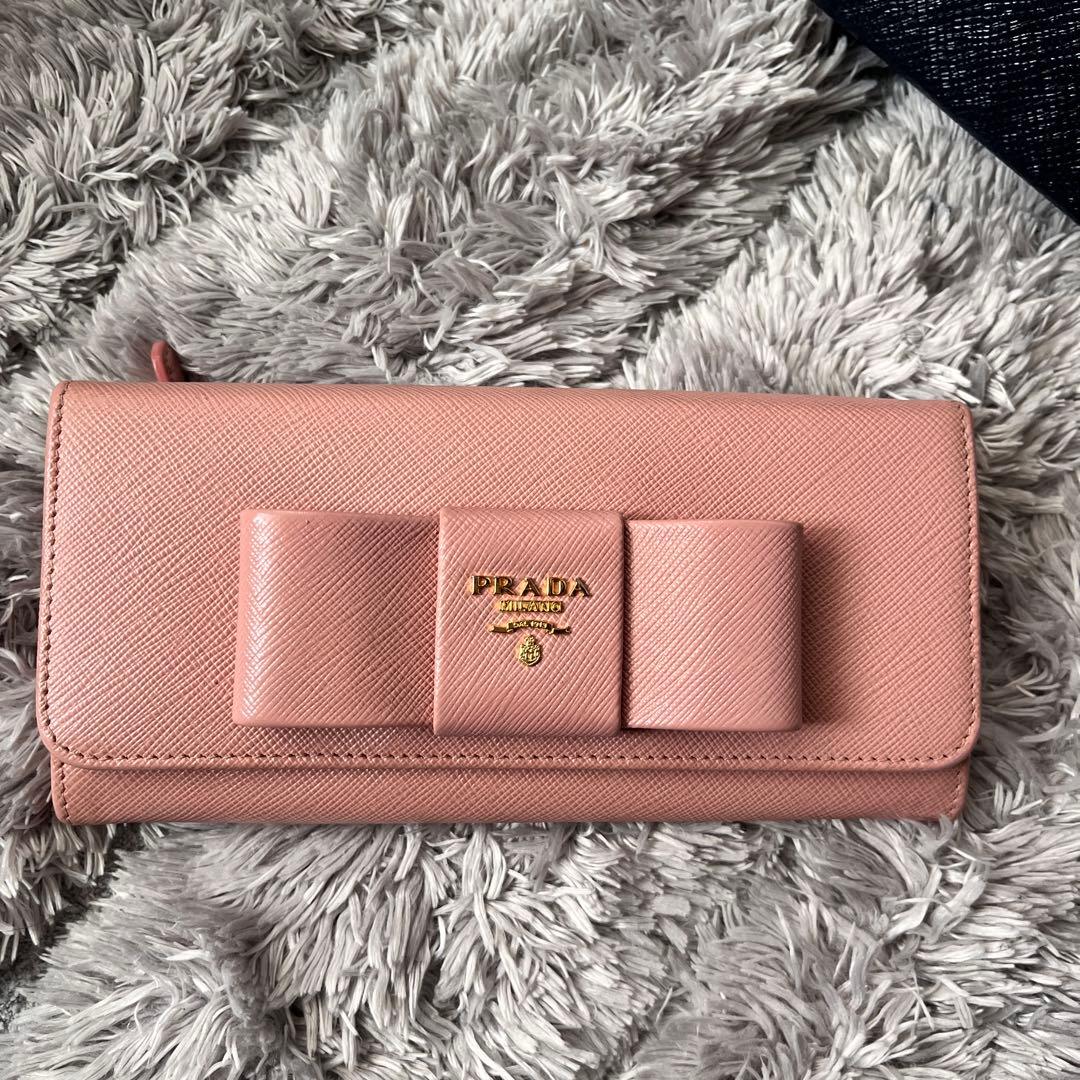 極美品✨PRADA サフィアーノ　フィオッコ　メタルロゴ　長財布　ピンク
