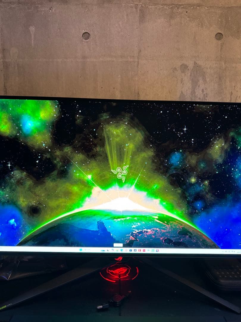 美品 ASUS ROG Swift OLED PG32UCDP