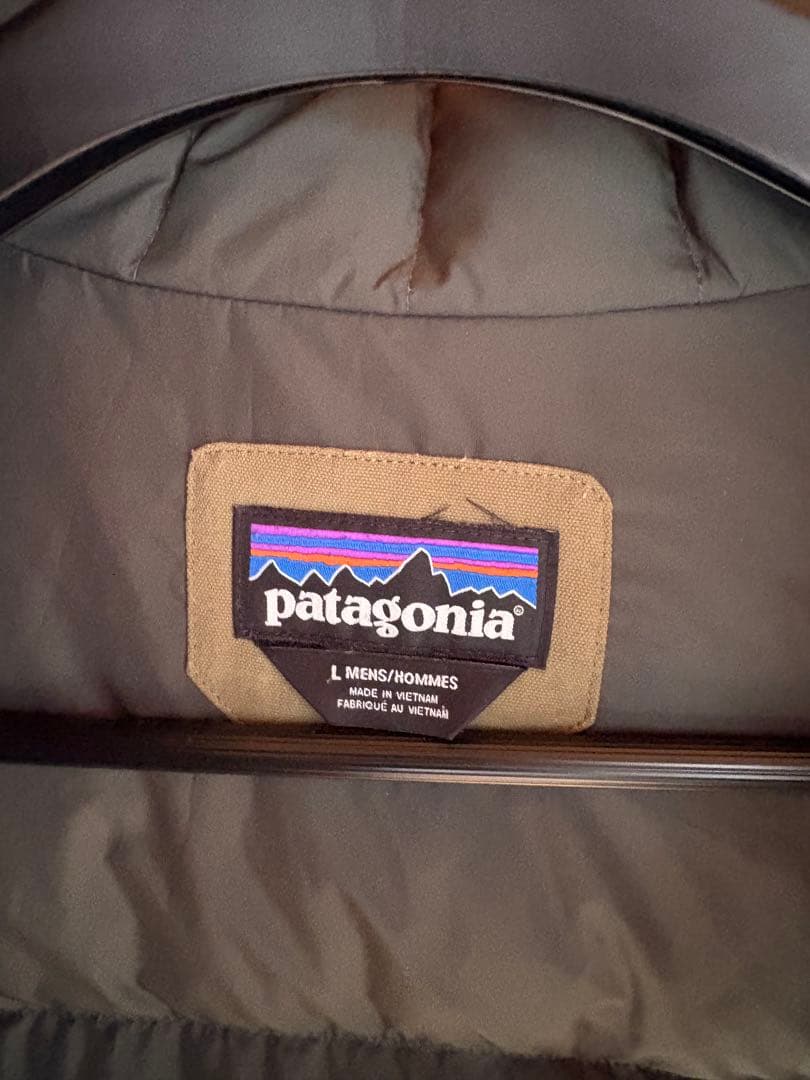Patagonia 　フード付きダウンジャケット 　パタゴニア　　サイズL