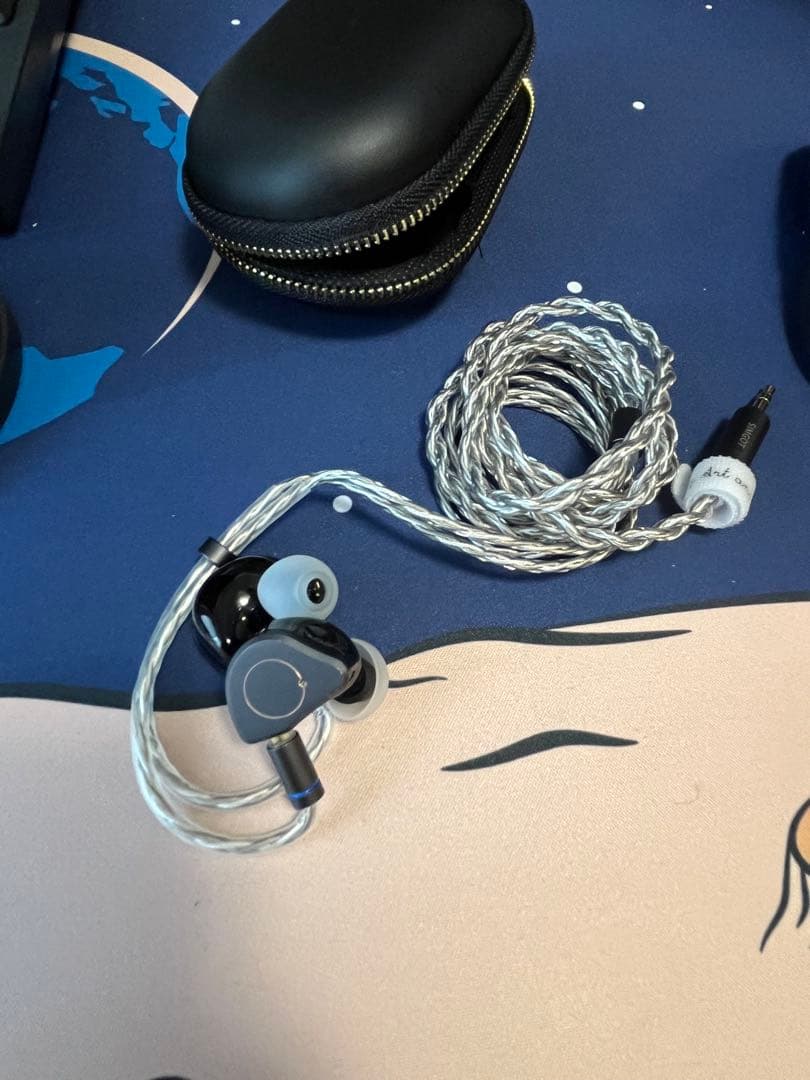 SIMGOT SuperMix 4 リケーブル可能イヤホン