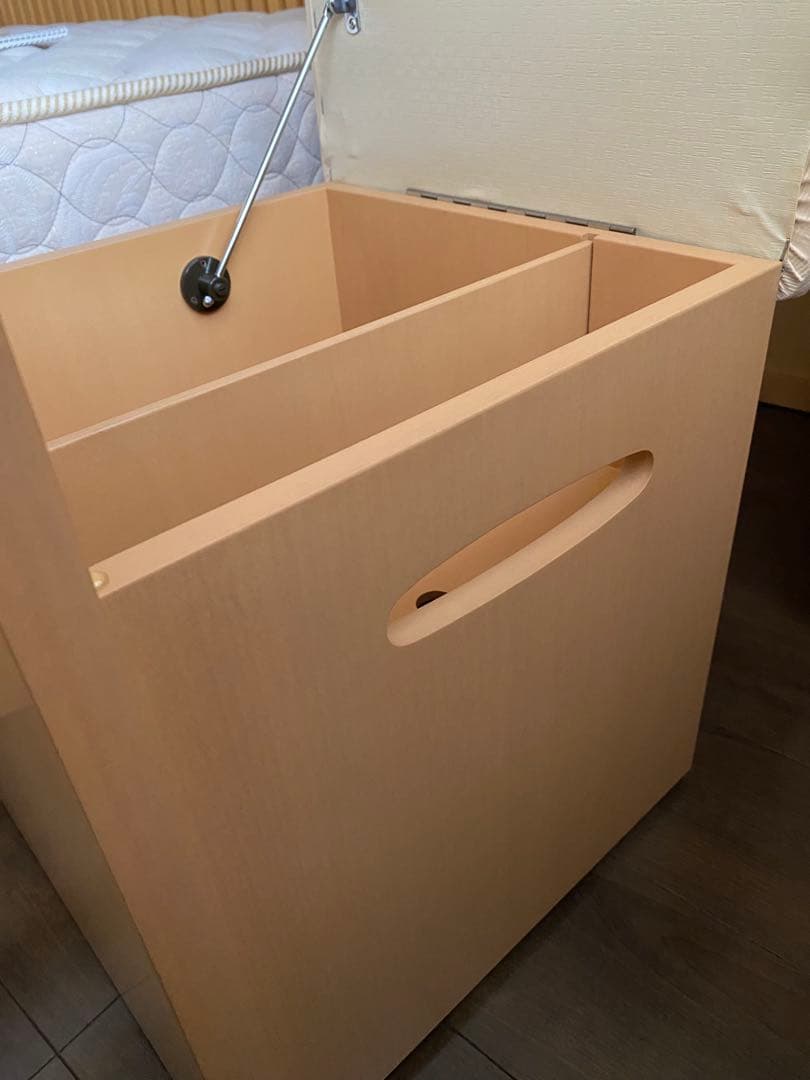 新品未使用　ドレッサー　鏡台② イス