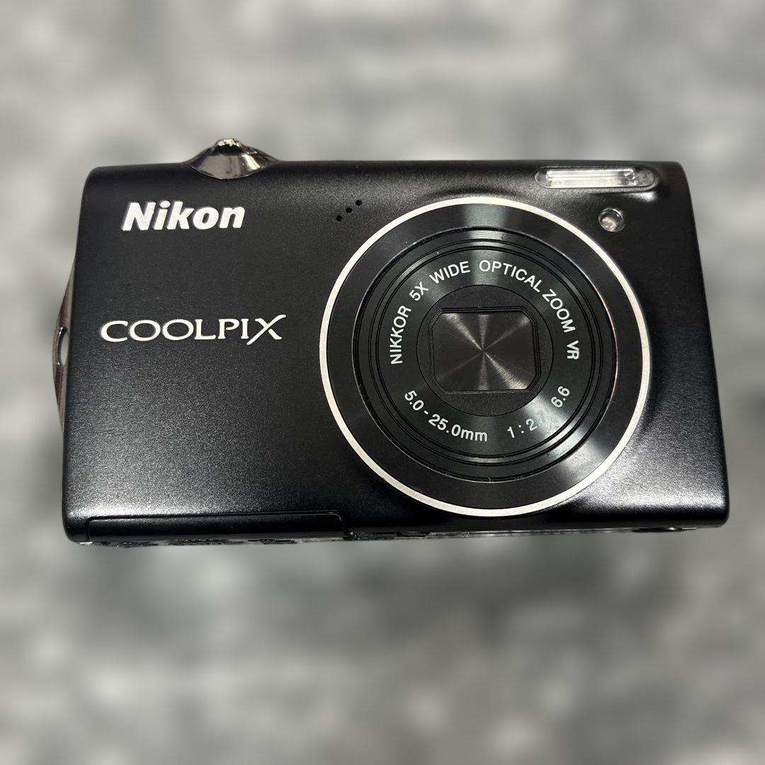 Nikon COOLPIX S5100 本体と付属品