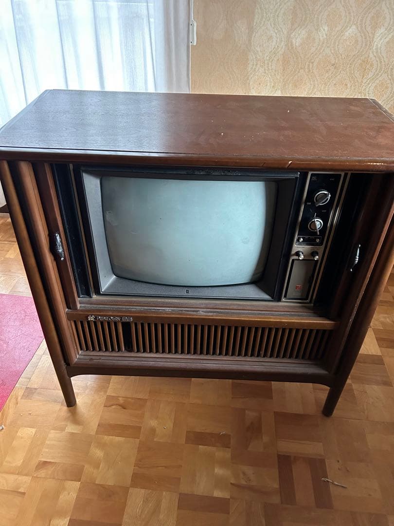 値下げしました！家具調ブラウン管テレビ