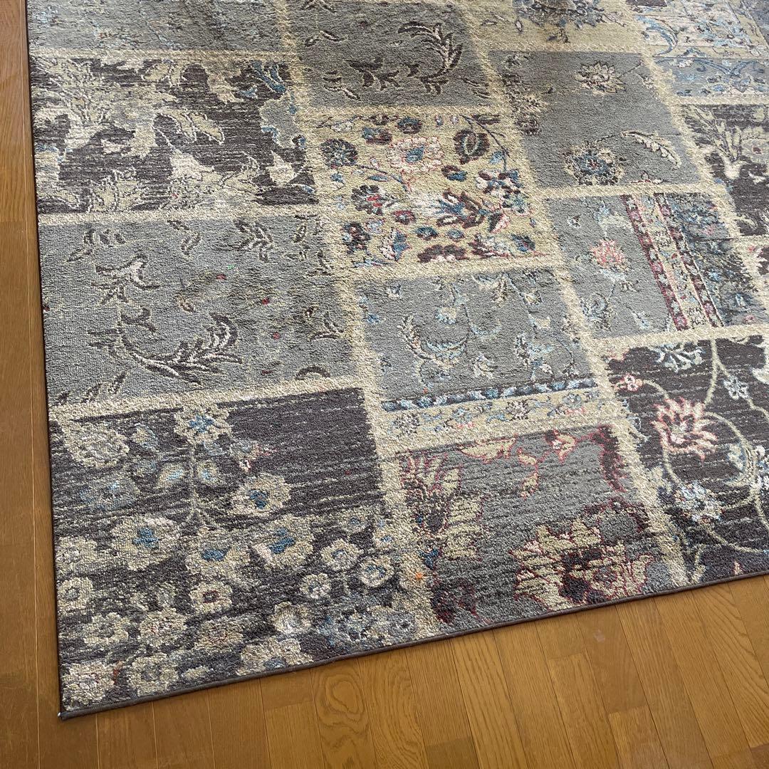 インテリアカーペット　　200✖️250