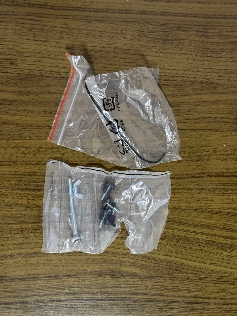 Amazon ベーシック シングル モニターアーム ブラック