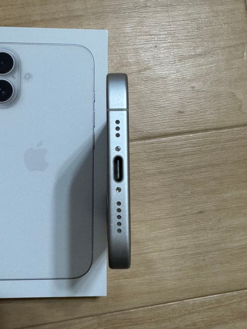 Apple iPhone 16 ホワイト 128GB