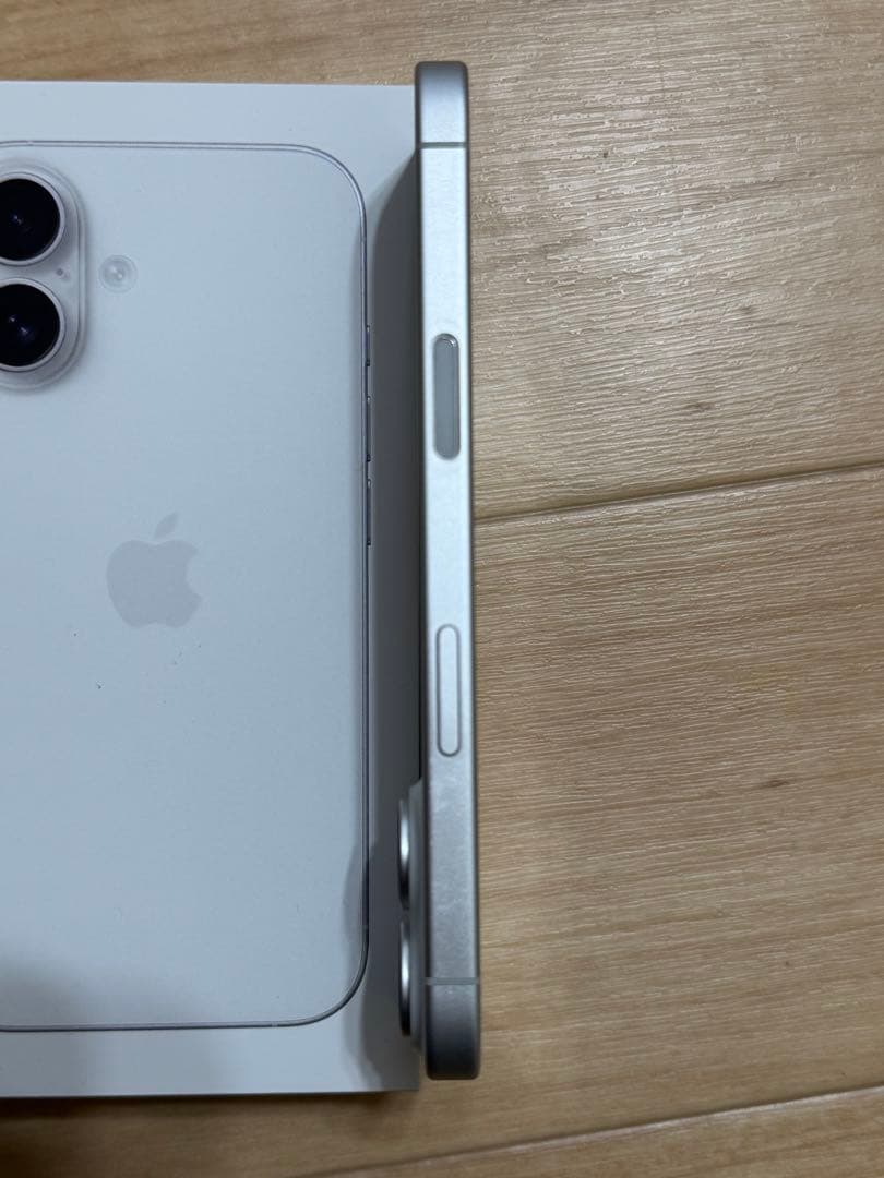 Apple iPhone 16 ホワイト 128GB