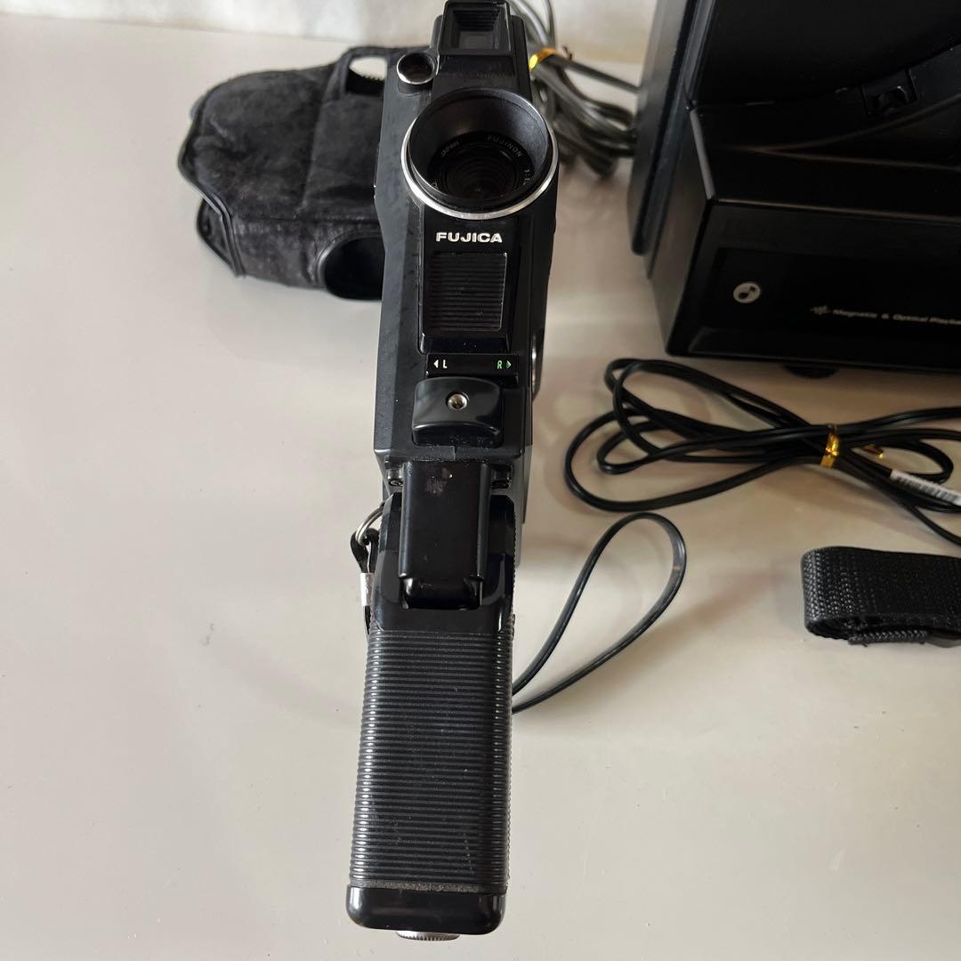 CHINON sound6500フィルムプロジェクター & Fujica カメラ