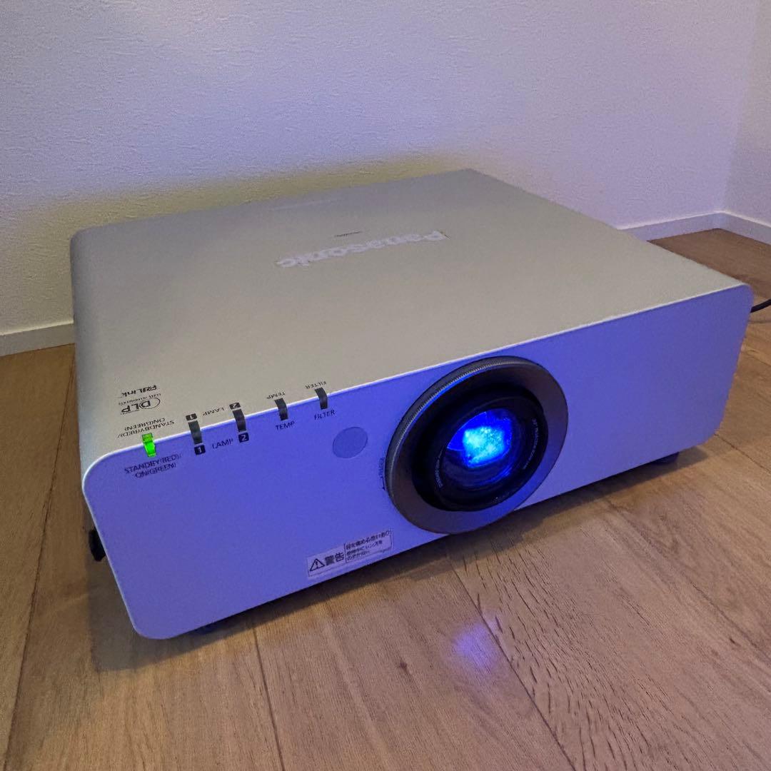PanasonicDLプロジェクターPT-D6000S使用6921h 1079h