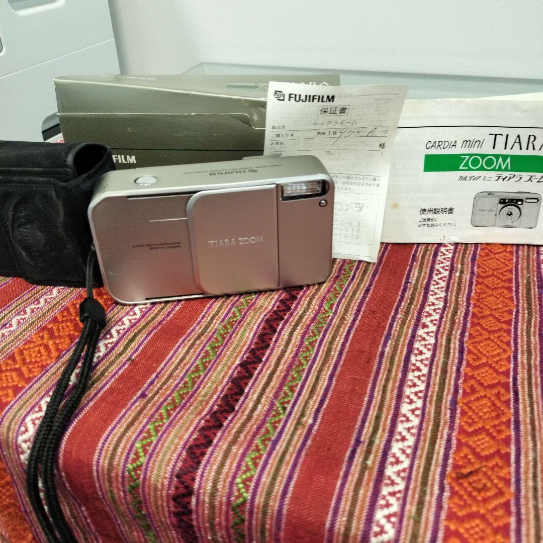 FUJIFILM 富士フイルム TIARA ZOOM コンパクトフィルムカメラ