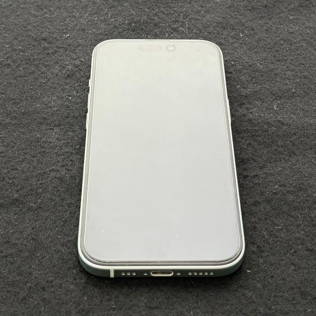 iPhone15 グリーン バッテリー99％ ＋ TPUケース