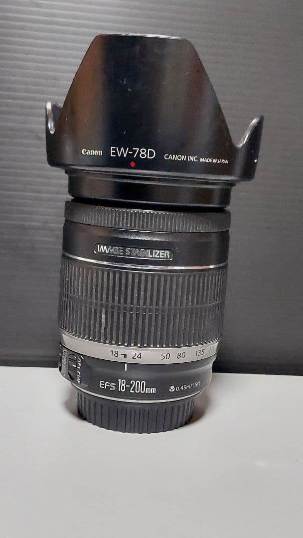 Canon EFS 18-200mm ズームレンズ