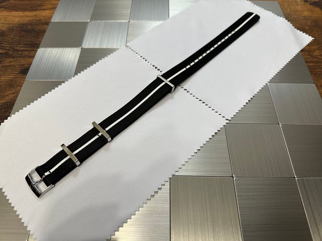 【純正品】オメガ OMEGA NATOストラップ ブラック＆ホワイト