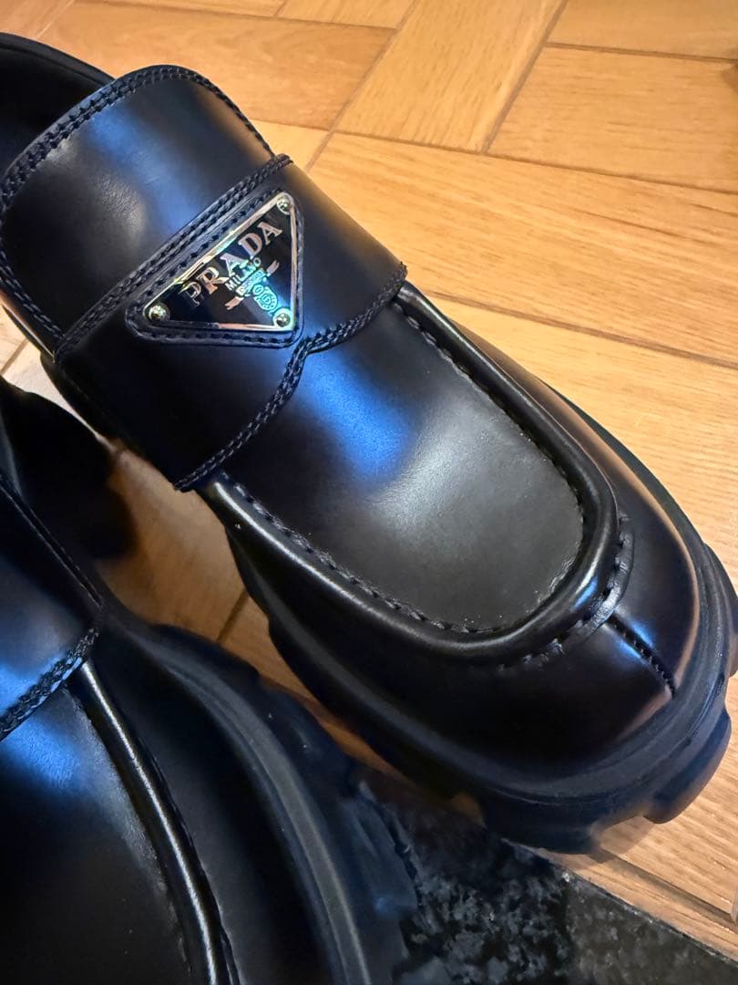 PRADA 黒 モノリス ブラッシュドレザー ローファー厚底 サイズ36