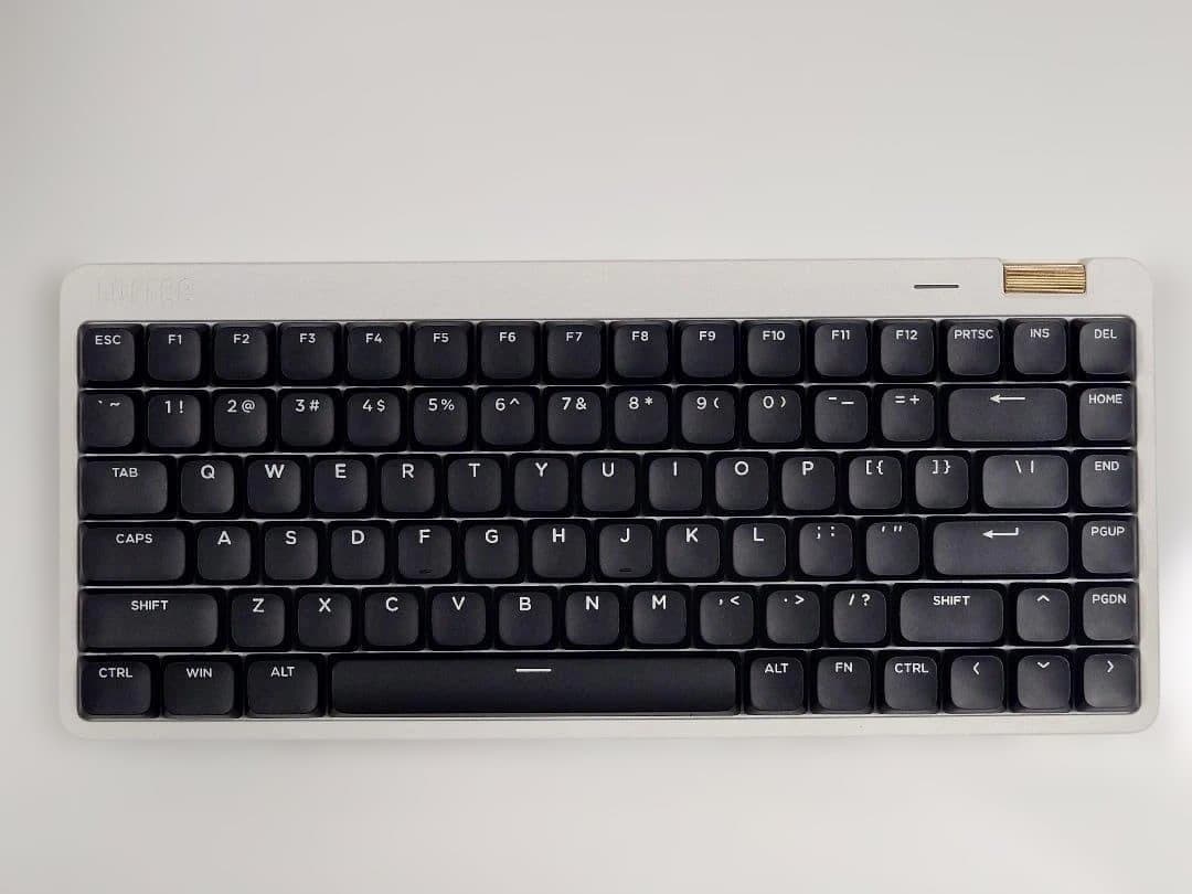 静音仕様LOFREE Flow Lite 84（ホワイト）【最新Pink軸搭載】