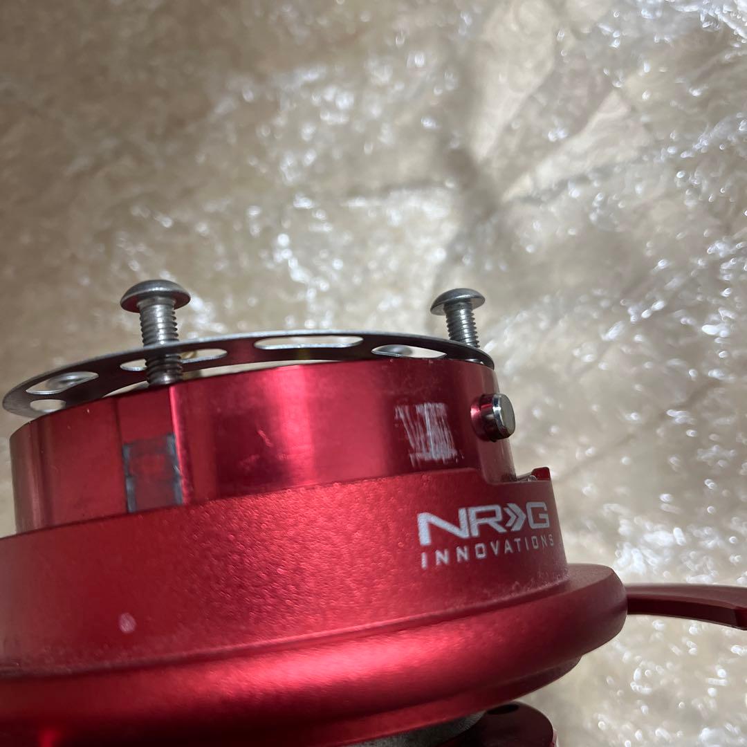 ダ*ク様 NRG クイックリリース　ボス　赤　レッド　ハブ付き