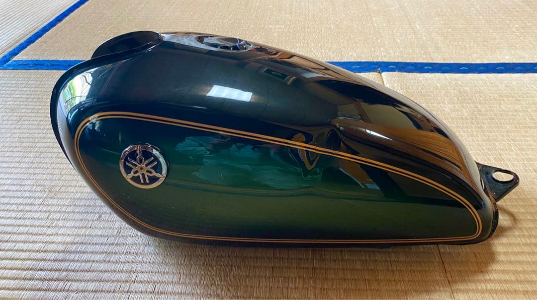 レア　希少品　SR400 30th 30周年　タンク　サンバースト　グリーン