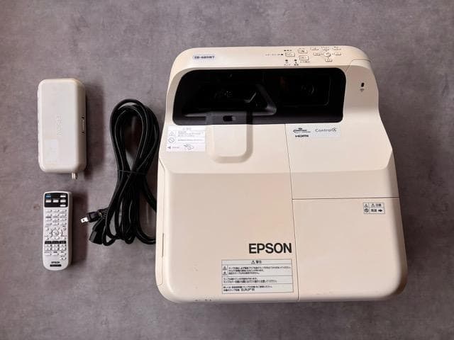EPSON EB-685WT 超短焦点プロジェクター 電子ペン2本/リモコン有