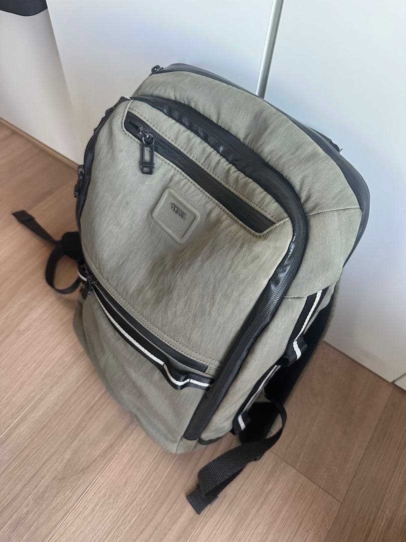 【定価約7万】TUMI カーキ リュック・バックパック