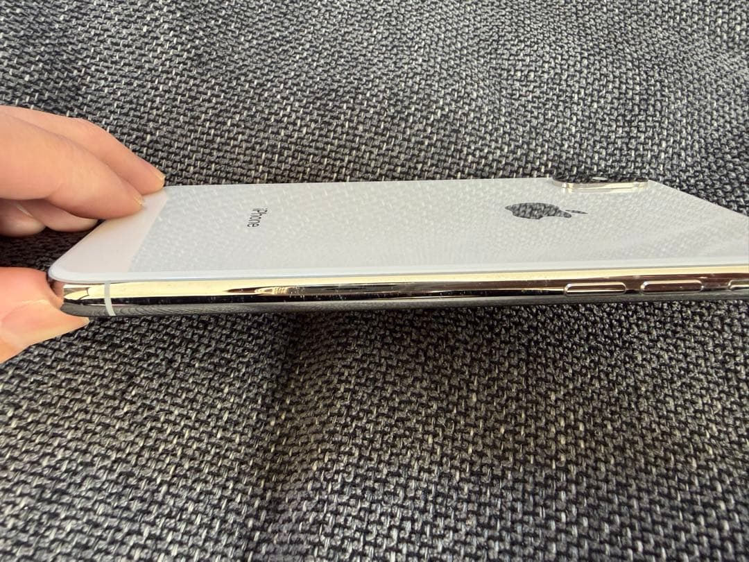 iPhone XS ホワイト 64GB 本体のみ