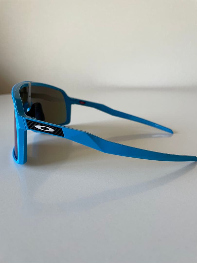 Oakley Sutro オークリースートロ