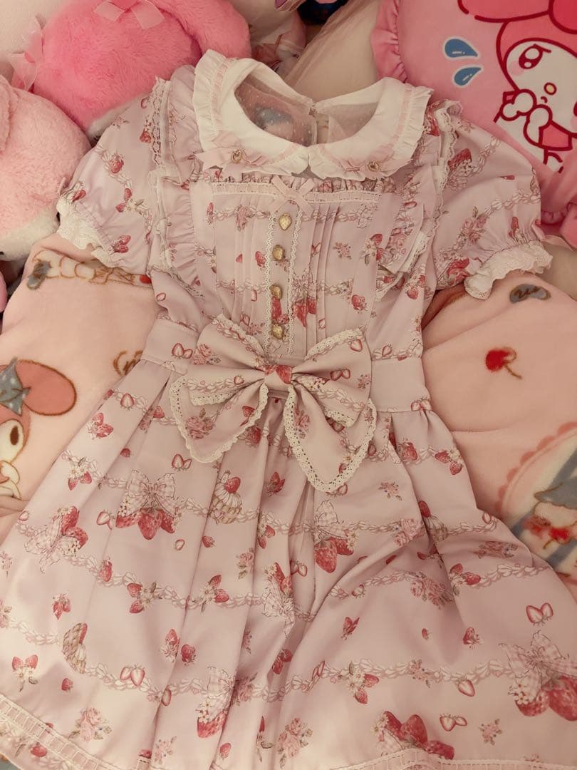 リズリサ LIZLISA Creamy Berry柄ワンピース