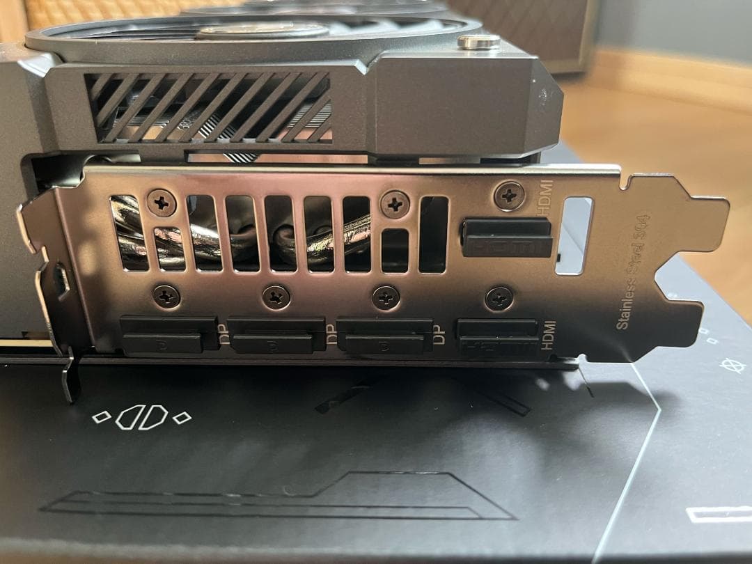 グラフィックボード・グラボ・ビデオカード ASUS TUF Gaming GeForce RTX 5070 Ti OC