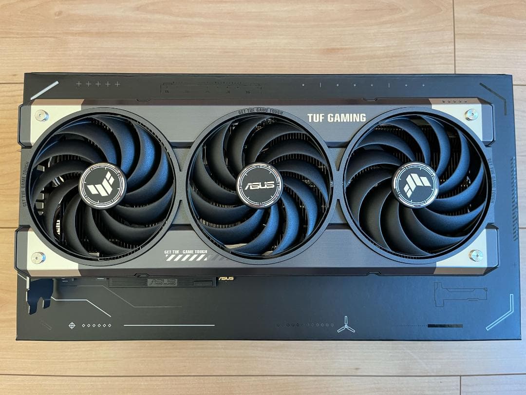 グラフィックボード・グラボ・ビデオカード ASUS TUF Gaming GeForce RTX 5070 Ti OC