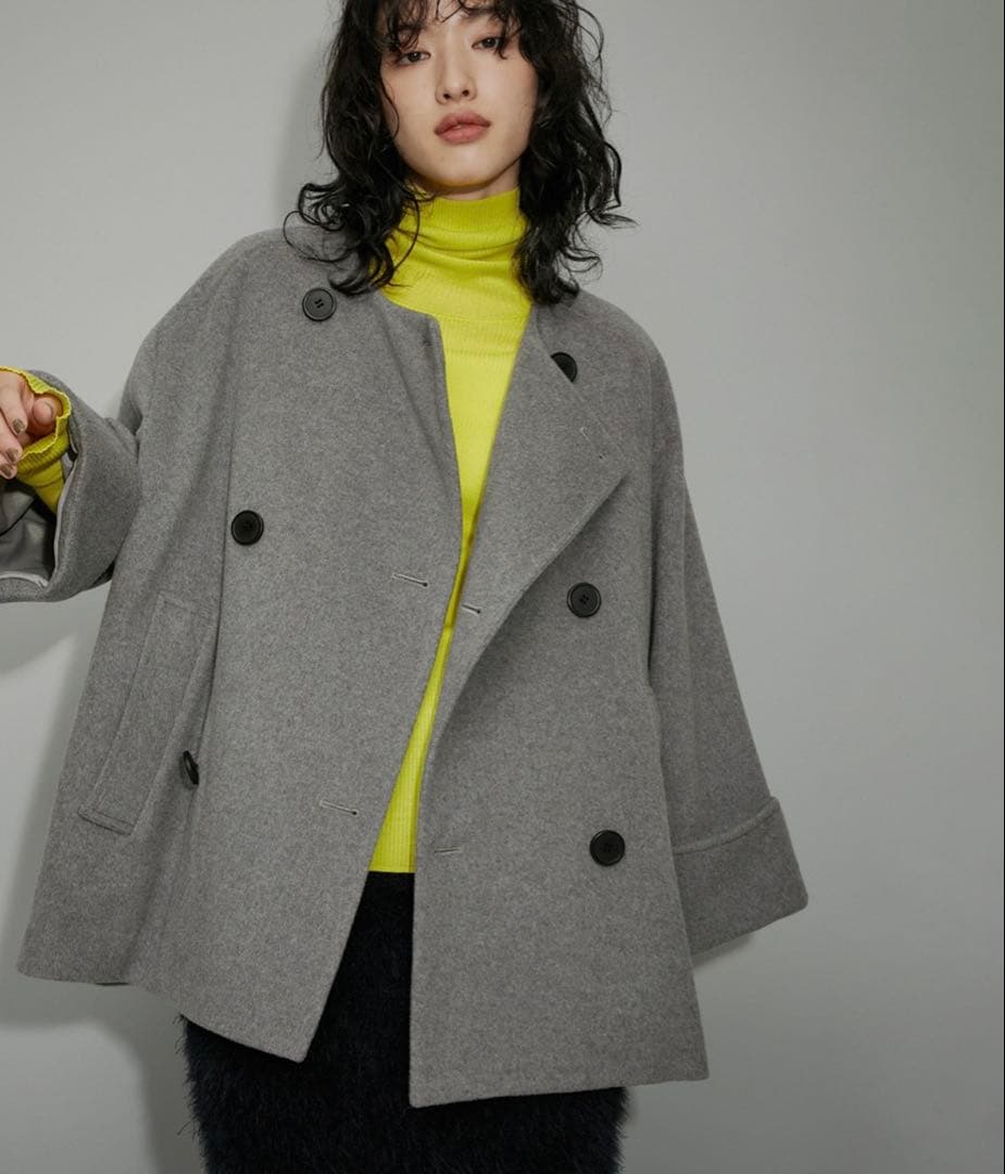 ADAM ET ROPE' ワイドスリーブノーカラーショートコート