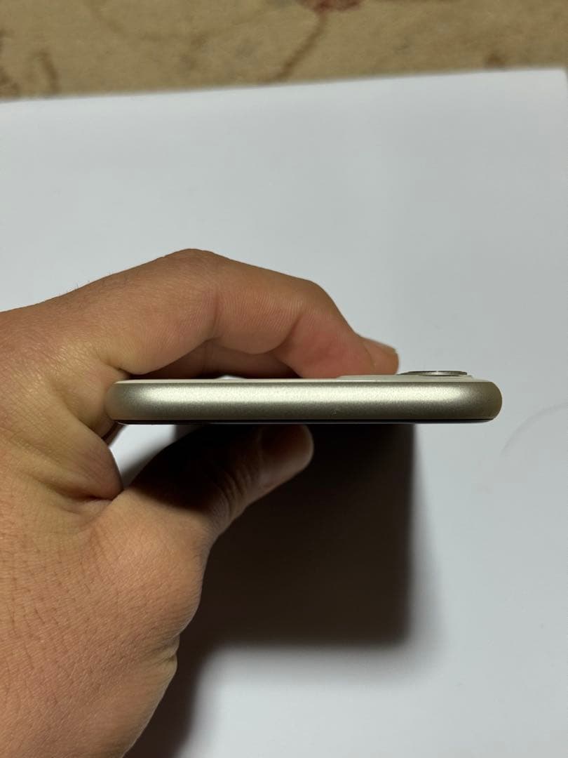 Apple iPhone 11 ホワイト【ジャンク】