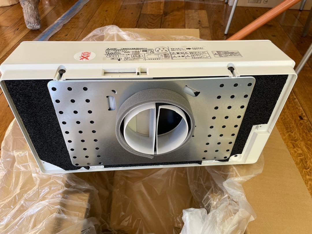 三菱電機 新品未使用 Jファンロスナイミニ 給排気パイプ フィルター付き