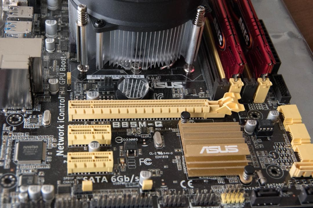 CPU i5/メモリ16GB/SSD 256GB付Asus B85M-G セット