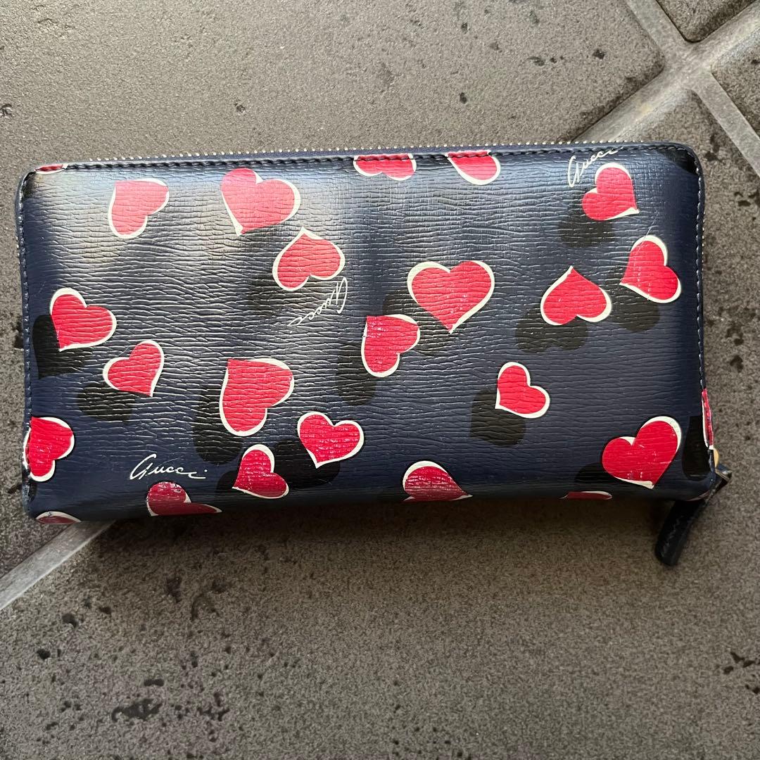 Gucci グッチ　長財布 ラウンド財布　ハート柄　バレンタインコレクション