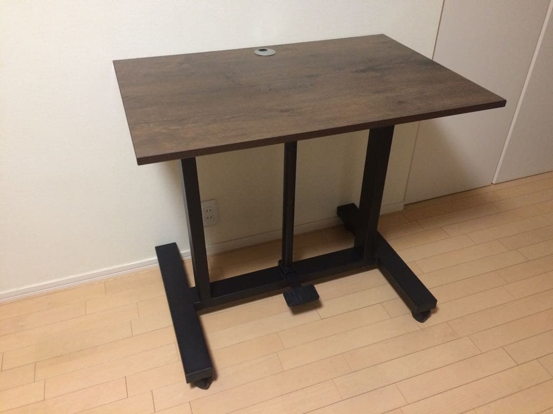 スタンディングデスク