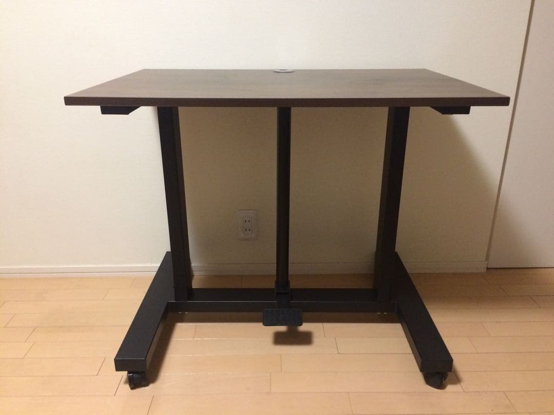 スタンディングデスク