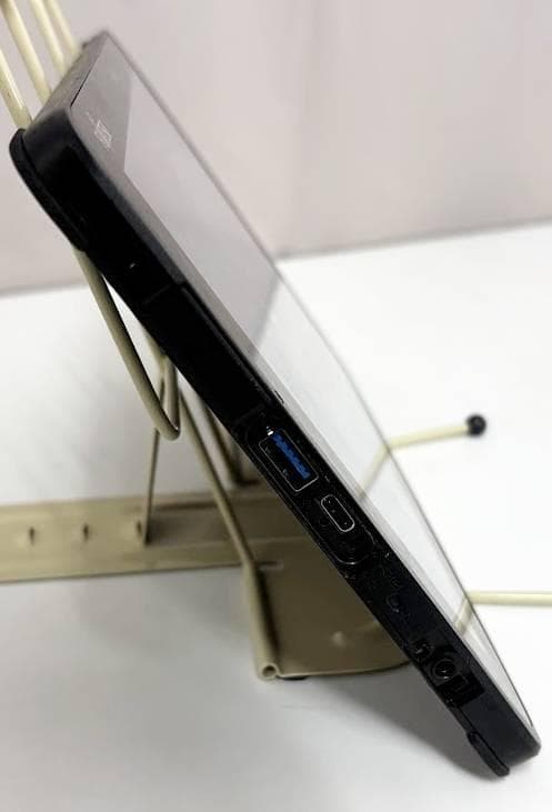 【動作良好】Win11 富士通タブレット10.1型 ★寝室・旅先