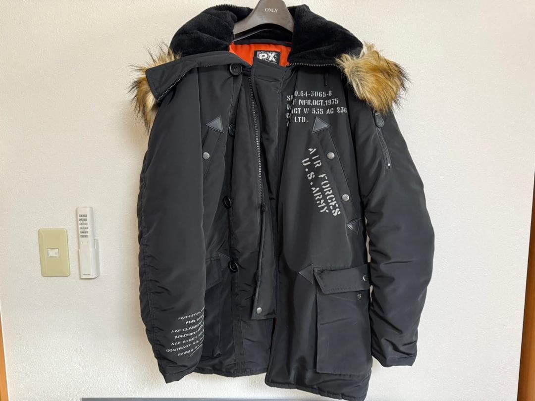 断捨離再開 AVIREX ミリタリーコート　中綿　美品　M