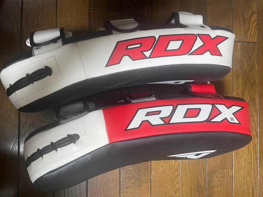 【ケム】RDX キックミット 黒/赤