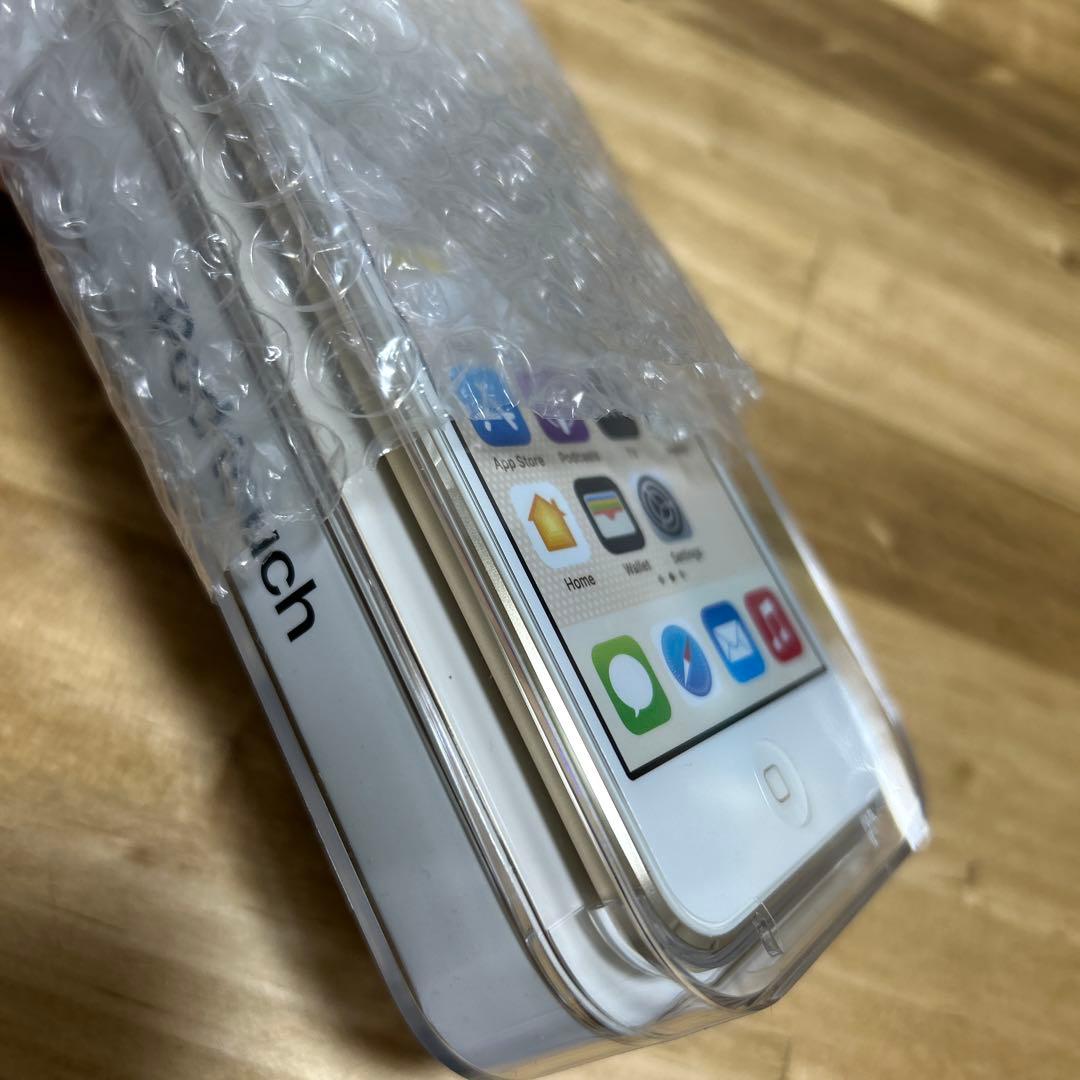 新品・未開封Apple iPod touch（32GB・GOLD）