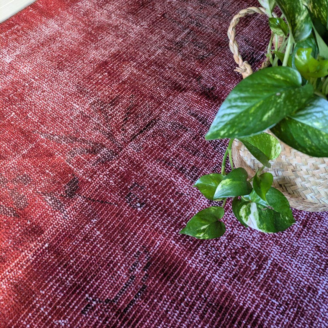 93×207 オーバーダイ深い赤　トルコヴィンテージラグ