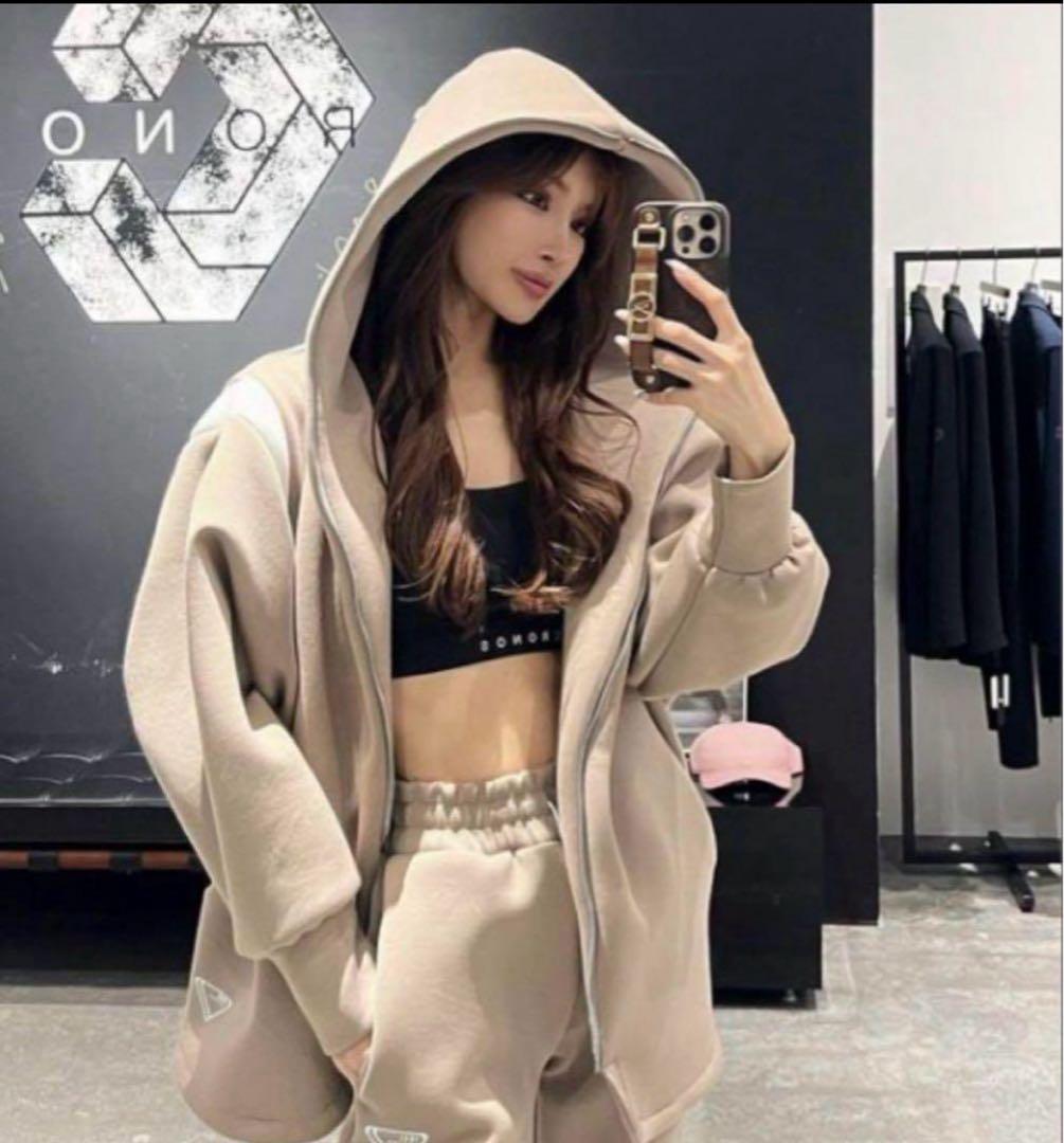 完売！CRONOS×IRAL パーカー ベージュ ゆんころ IRAL