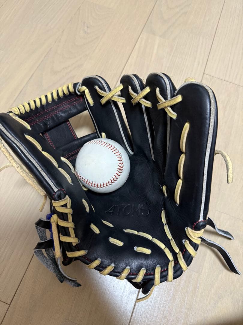 ケイジニキ　ATOMS 軟式グローブ 026型　週末値下げ中