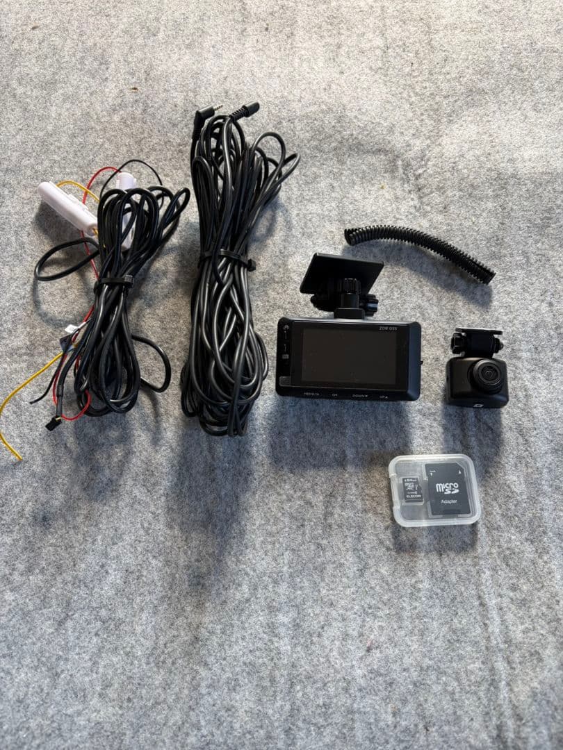 コムテック　ドライブレコーダー COMTEC　2カメラ　前後　ZDR035