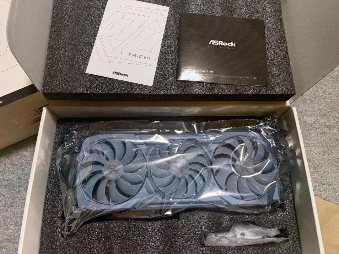 AMD Radeon RX 7900 XTX Taichi 24GB OC 美品