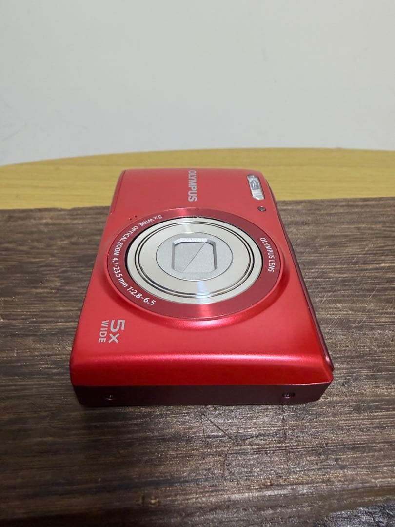 【極美品】OLYMPUS STYLUS VG-180 コンデジ　デジカメ