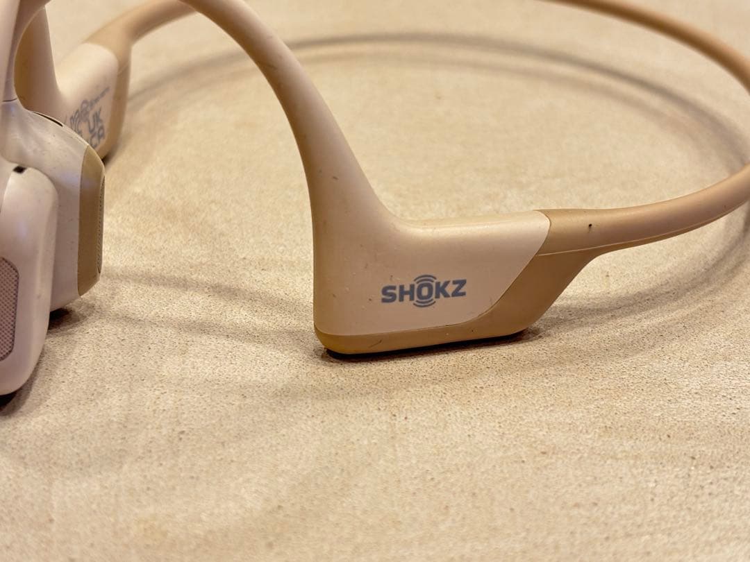 SHOKZ 骨伝導イヤホン ベージュ