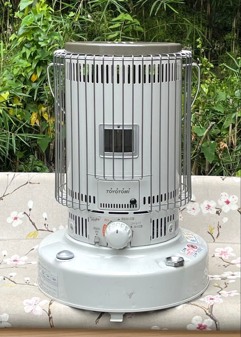 TOYOTOMI 石油ファンヒーター