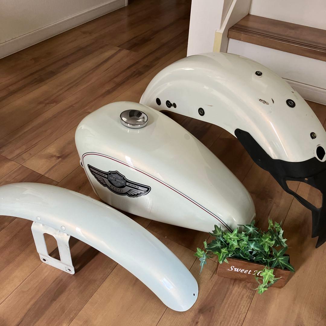 ハーレー　スポーツスター　外装 100周年　タンク フェンダー