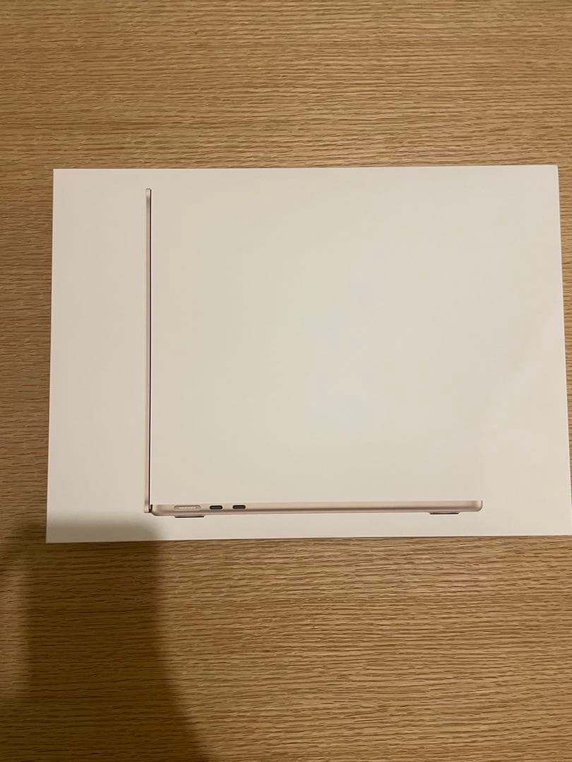 【極美品】MacBook Air M2 13.6インチ 8GB/256GB日本版